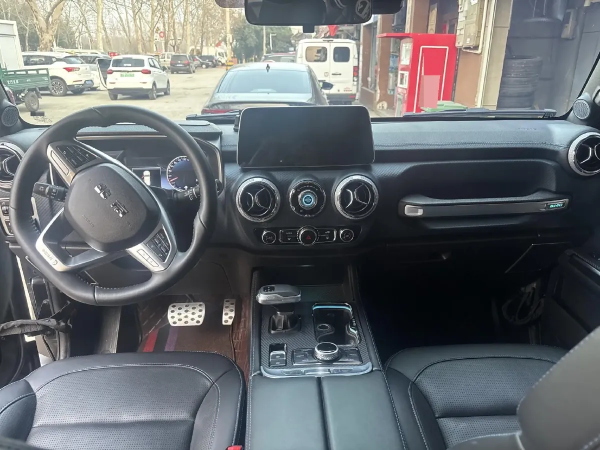 2023 Beijing BJ40 2.0T 163HP L4 8AT,autocango,china used car exporter,china ev exporter,chinese used car exporter,chinese used ev exporter