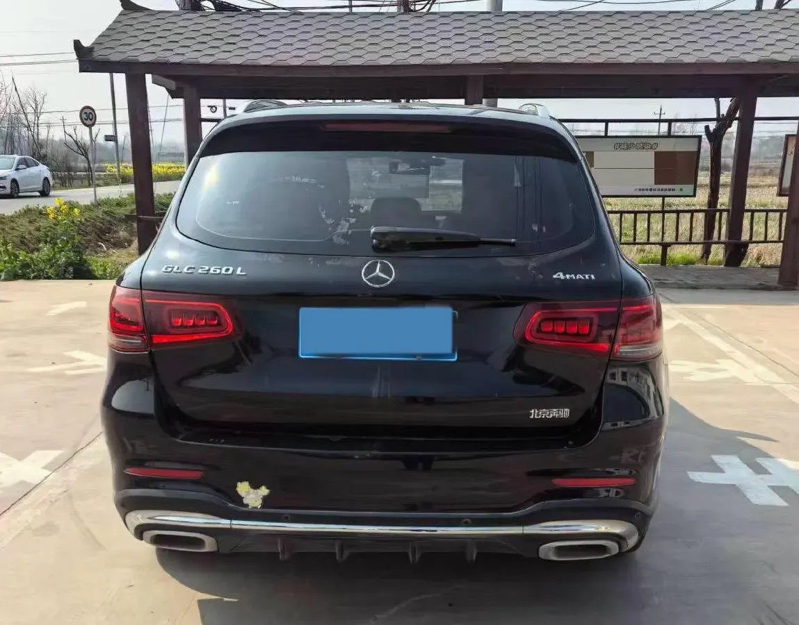 2021 Mercedes-Benz GLC Class 2.0T 197HP L4 9AT,autocango,china used car exporter,china ev exporter,chinese used car exporter,chinese used ev exporter