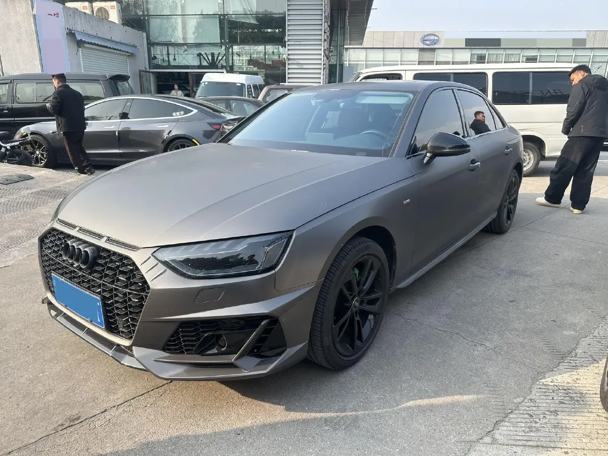 2022 Audi A4L 2.0T 190HP L4 7DCT,autocango,china used car exporter,china ev exporter,chinese used car exporter,chinese used ev exporter