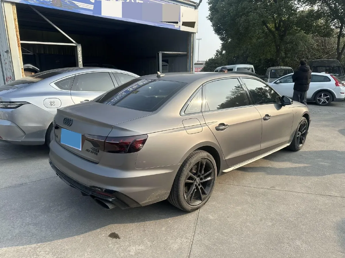 2022 Audi A4L 2.0T 190HP L4 7DCT,autocango,china used car exporter,china ev exporter,chinese used car exporter,chinese used ev exporter
