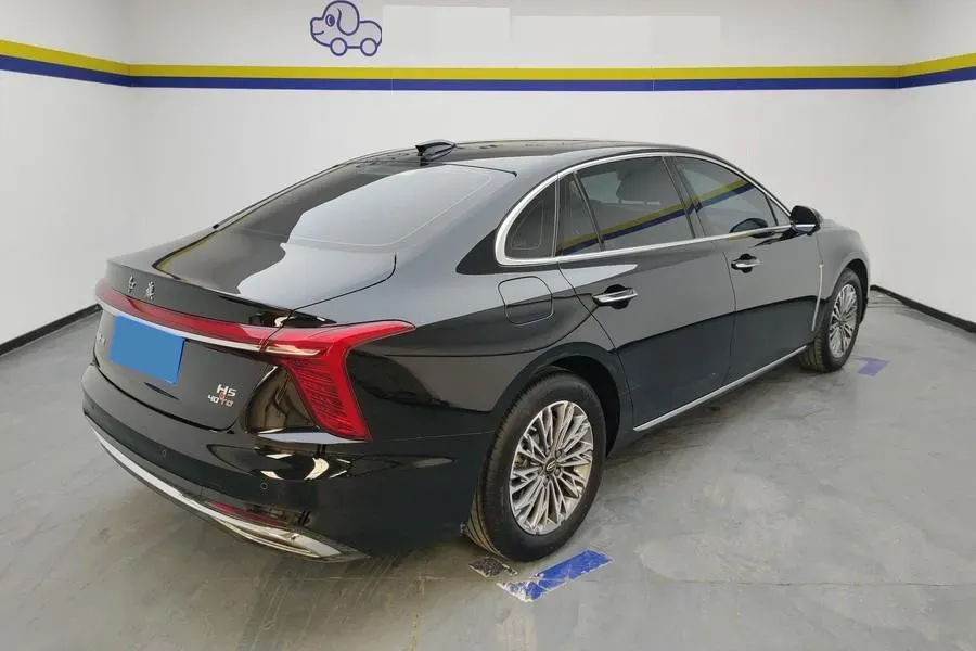 2024 HongQi H5 2.0T 224HP L4 8AT,autocango,china used car exporter,china ev exporter,chinese used car exporter,chinese used ev exporter