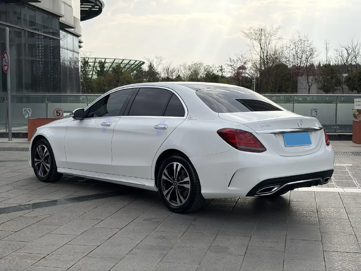 2021 Mercedes-Benz C Class 1.5T 184HP L4 9AT,autocango,china used car exporter,china ev exporter,chinese used car exporter,chinese used ev exporter