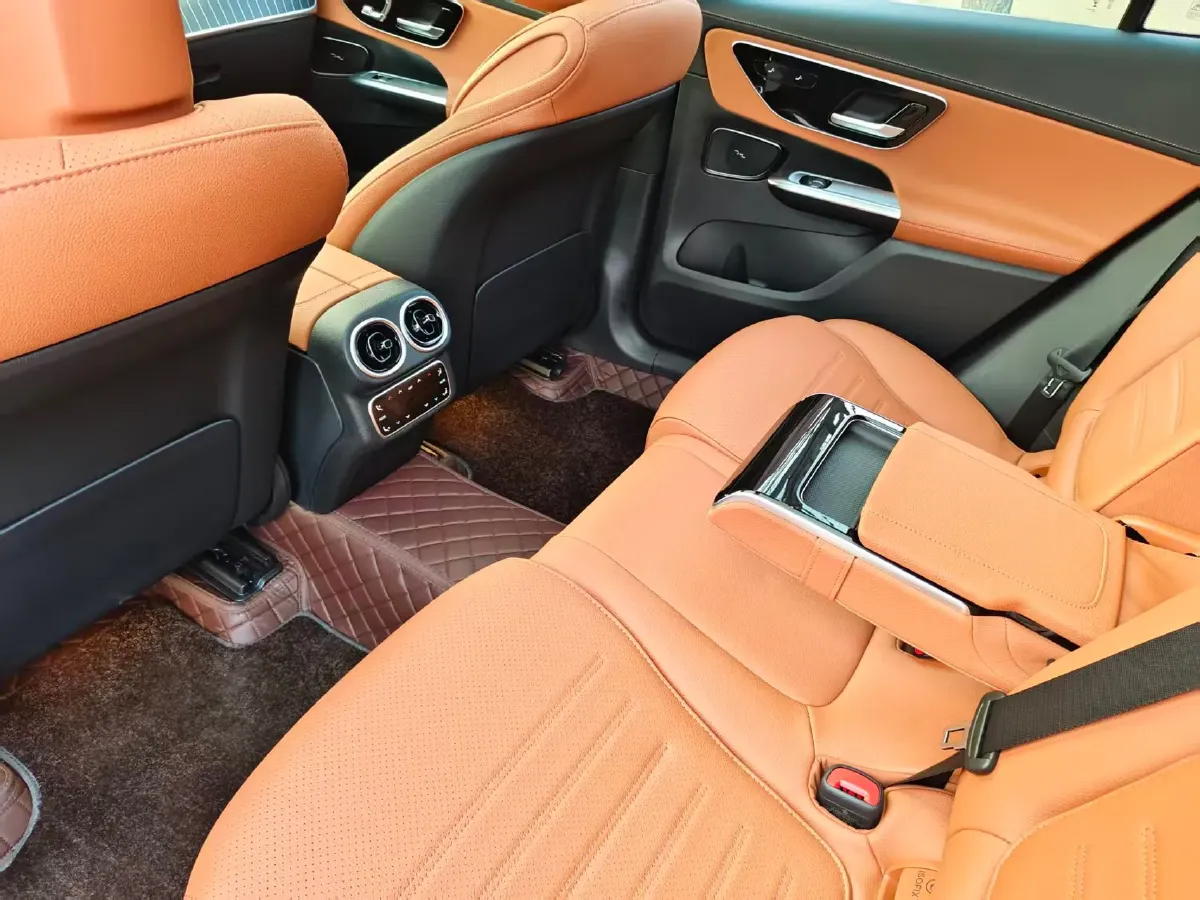 2023 Mercedes-Benz GLC Class 2.0T 258HP L4 9AT,autocango,china used car exporter,china ev exporter,chinese used car exporter,chinese used ev exporter