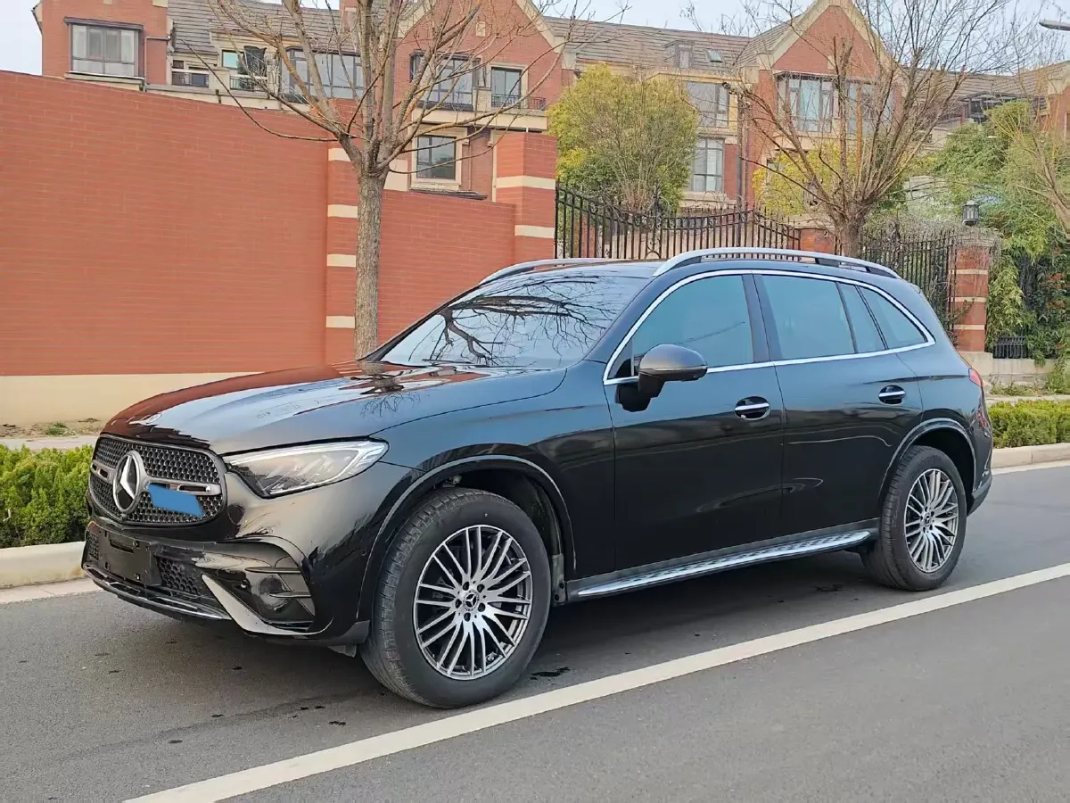 2023 Mercedes-Benz GLC Class 2.0T 258HP L4 9AT,autocango,china used car exporter,china ev exporter,chinese used car exporter,chinese used ev exporter