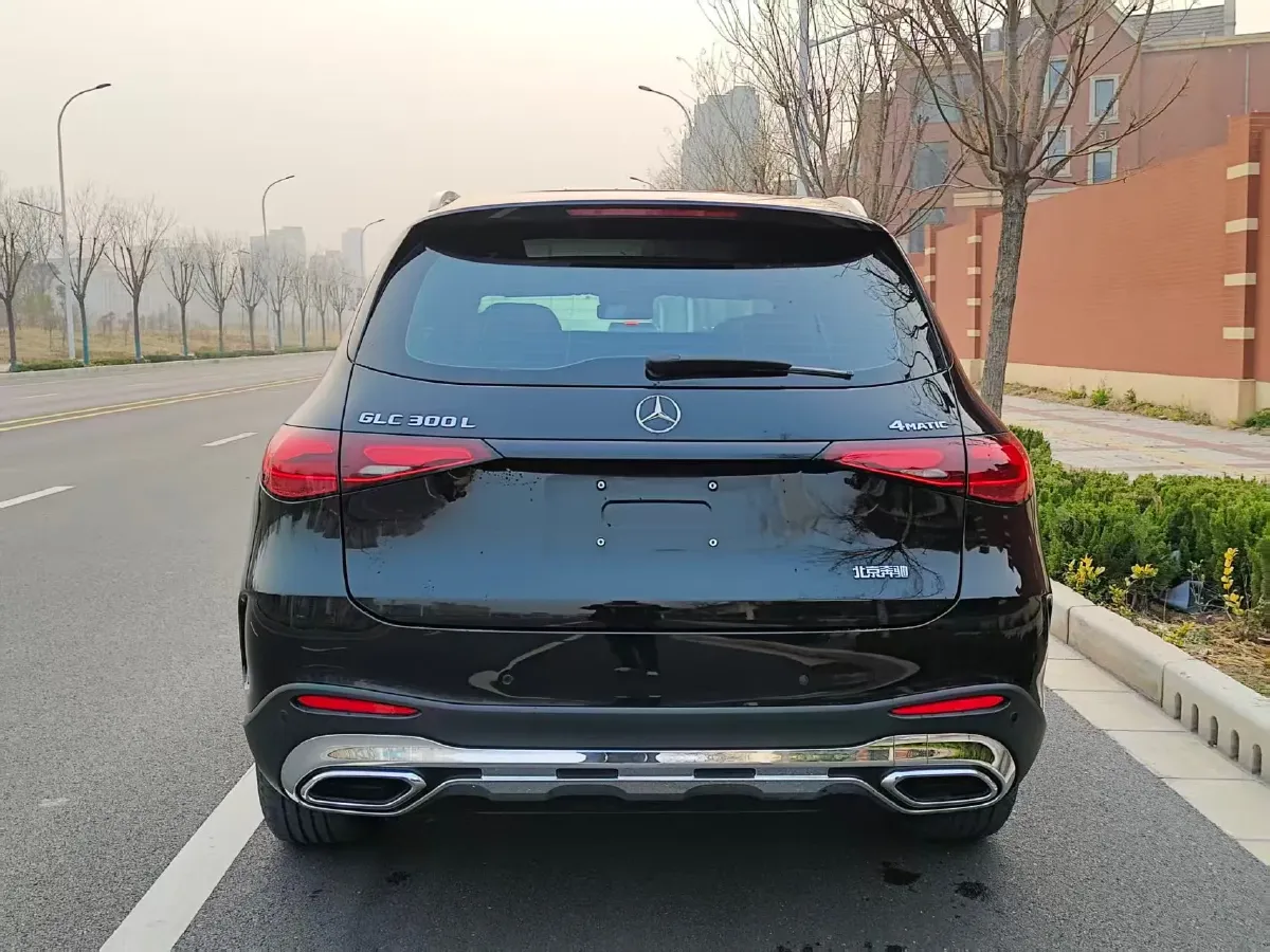 2023 Mercedes-Benz GLC Class 2.0T 258HP L4 9AT,autocango,china used car exporter,china ev exporter,chinese used car exporter,chinese used ev exporter