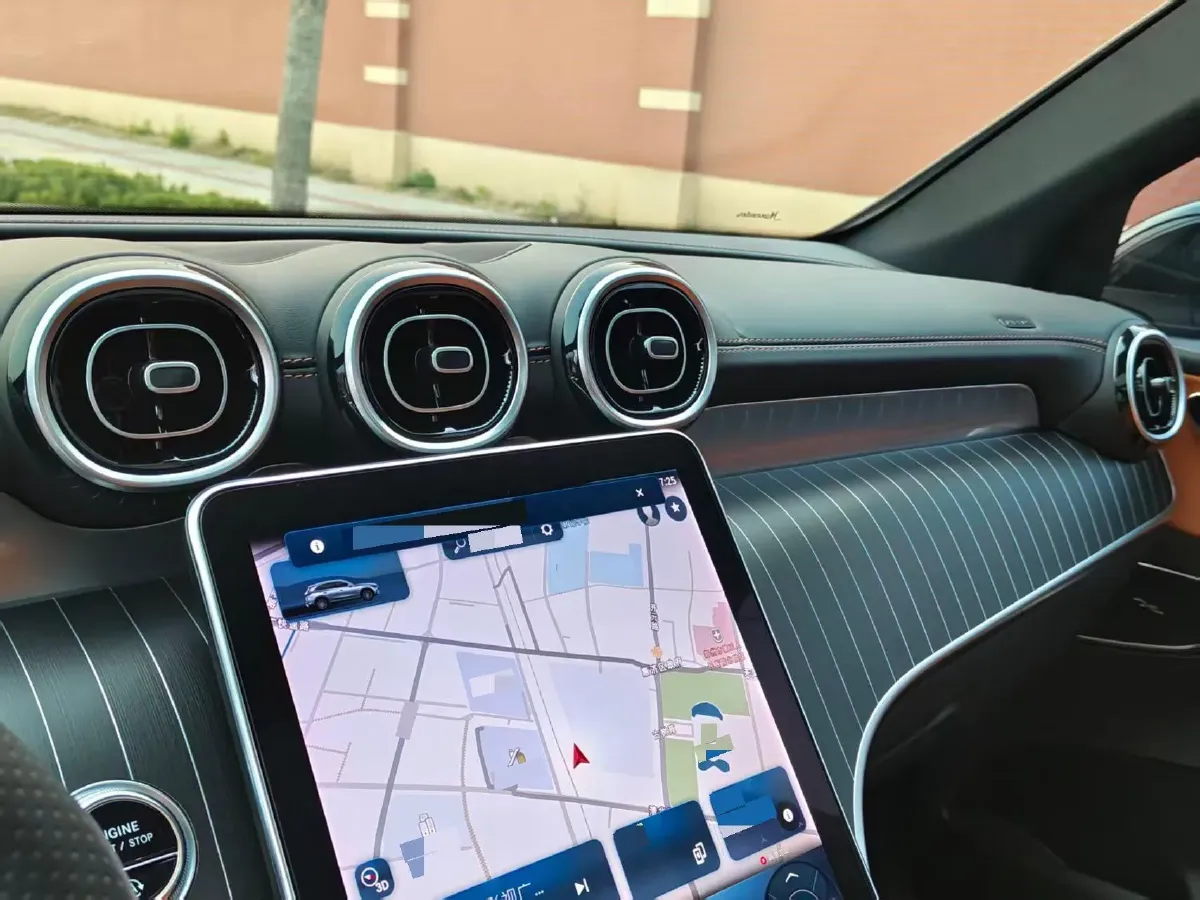 2023 Mercedes-Benz GLC Class 2.0T 258HP L4 9AT,autocango,china used car exporter,china ev exporter,chinese used car exporter,chinese used ev exporter