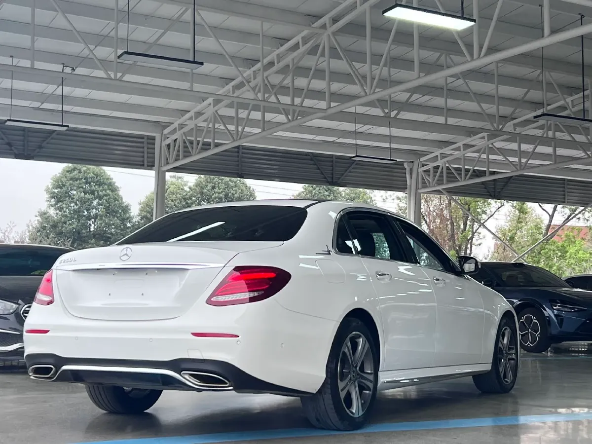 2020 Mercedes-Benz E Class 1.5T 184HP L4 9AT,autocango,china used car exporter,china ev exporter,chinese used car exporter,chinese used ev exporter