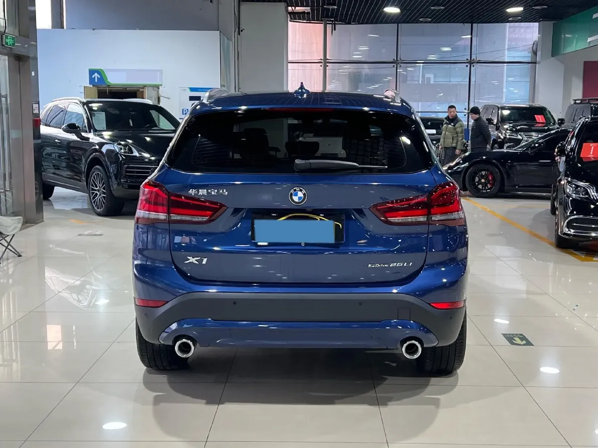 2021 BMW X1 2.0T 192HP L4 7DCT,autocango,china used car exporter,china ev exporter,chinese used car exporter,chinese used ev exporter