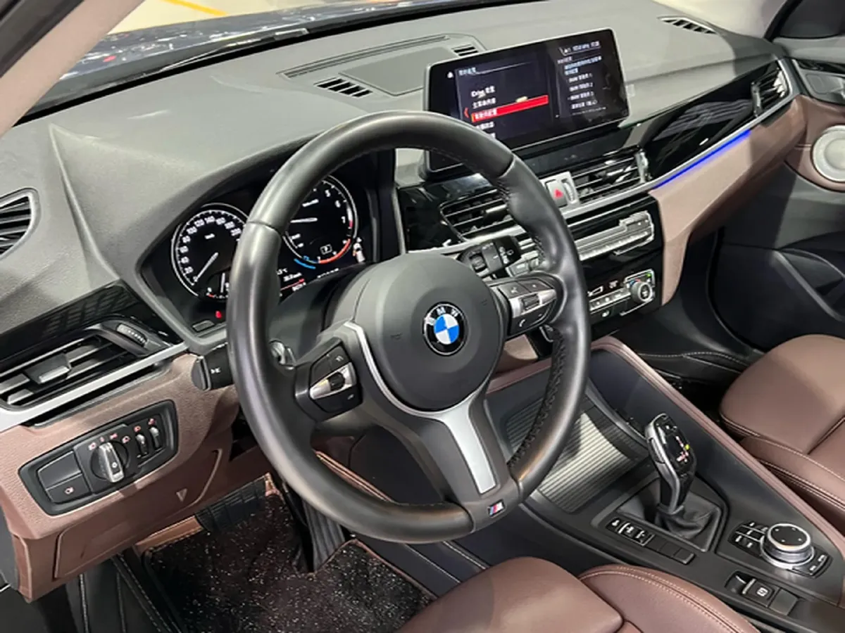 2021 BMW X1 2.0T 192HP L4 7DCT,autocango,china used car exporter,china ev exporter,chinese used car exporter,chinese used ev exporter