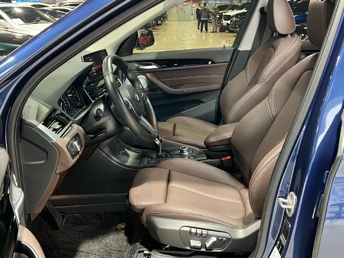 2021 BMW X1 2.0T 192HP L4 7DCT,autocango,china used car exporter,china ev exporter,chinese used car exporter,chinese used ev exporter