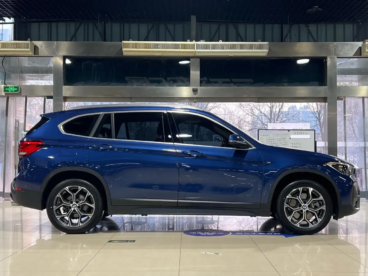 2021 BMW X1 2.0T 192HP L4 7DCT,autocango,china used car exporter,china ev exporter,chinese used car exporter,chinese used ev exporter