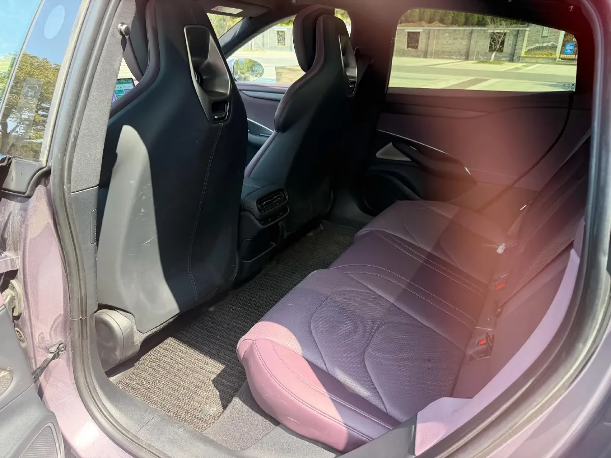 2024 MI SU7 BEV 101KWH,autocango,china used car exporter,china ev exporter,chinese used car exporter,chinese used ev exporter