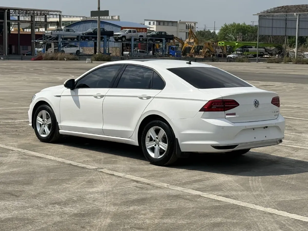 2019 Volkswagen T-Cross 1.4T 150HP L4 7DCT,autocango,china used car exporter,china ev exporter,chinese used car exporter,chinese used ev exporter