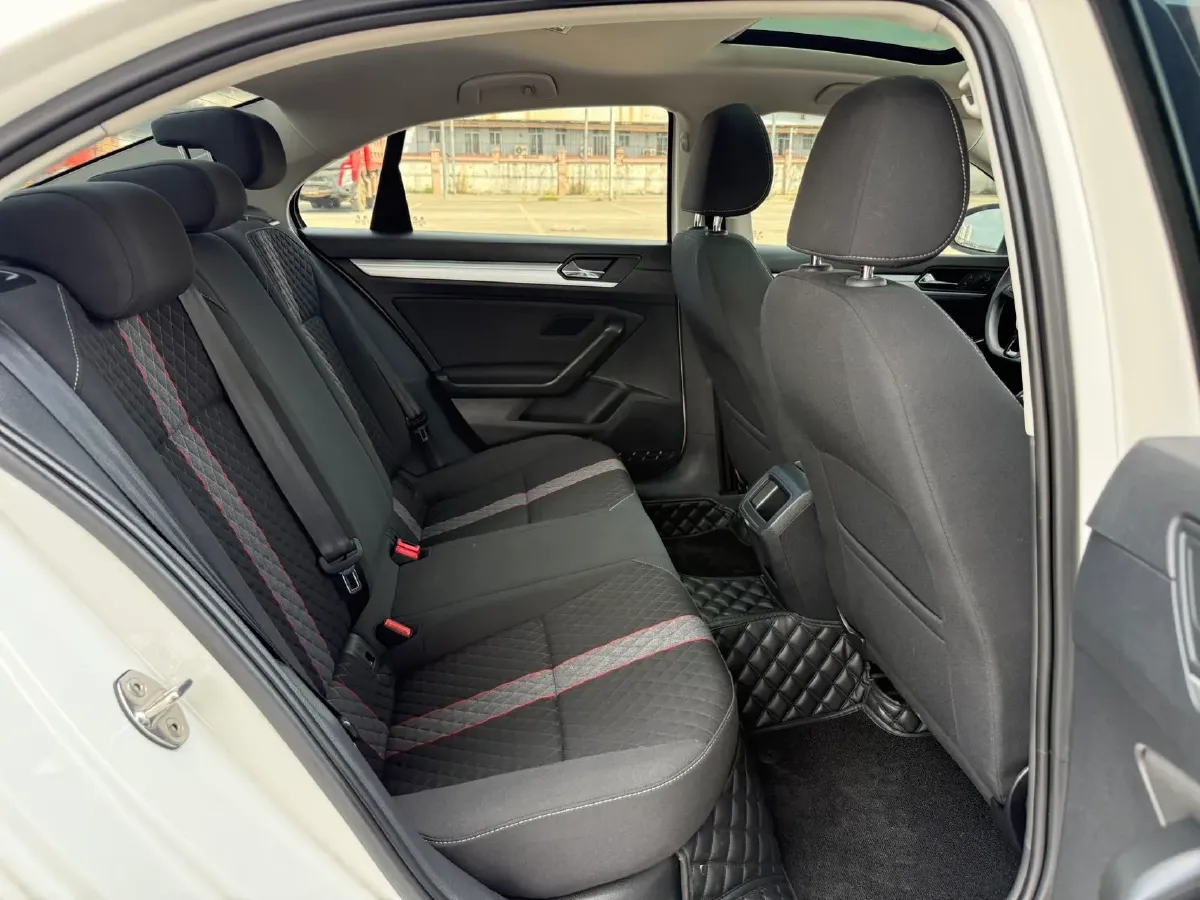 2019 Volkswagen T-Cross 1.4T 150HP L4 7DCT,autocango,china used car exporter,china ev exporter,chinese used car exporter,chinese used ev exporter