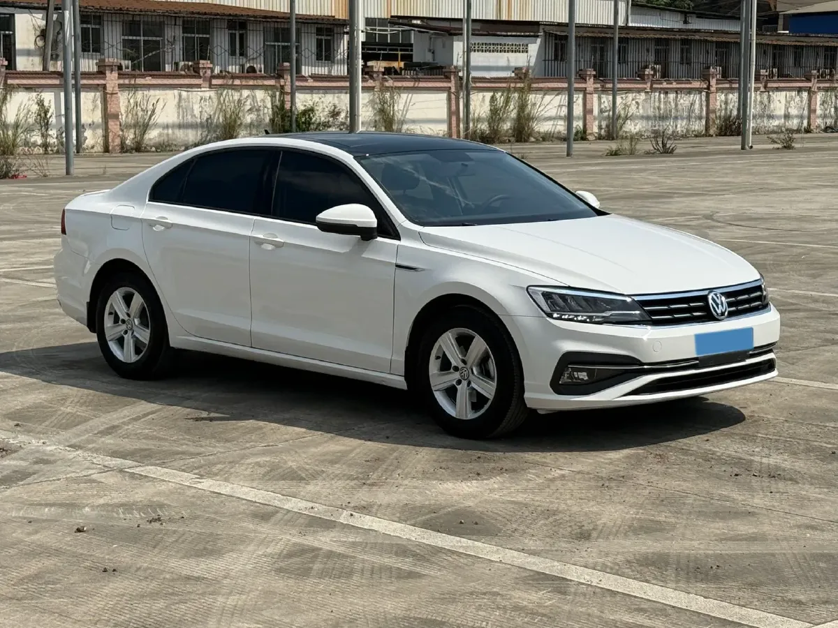 2019 Volkswagen T-Cross 1.4T 150HP L4 7DCT,autocango,china used car exporter,china ev exporter,chinese used car exporter,chinese used ev exporter