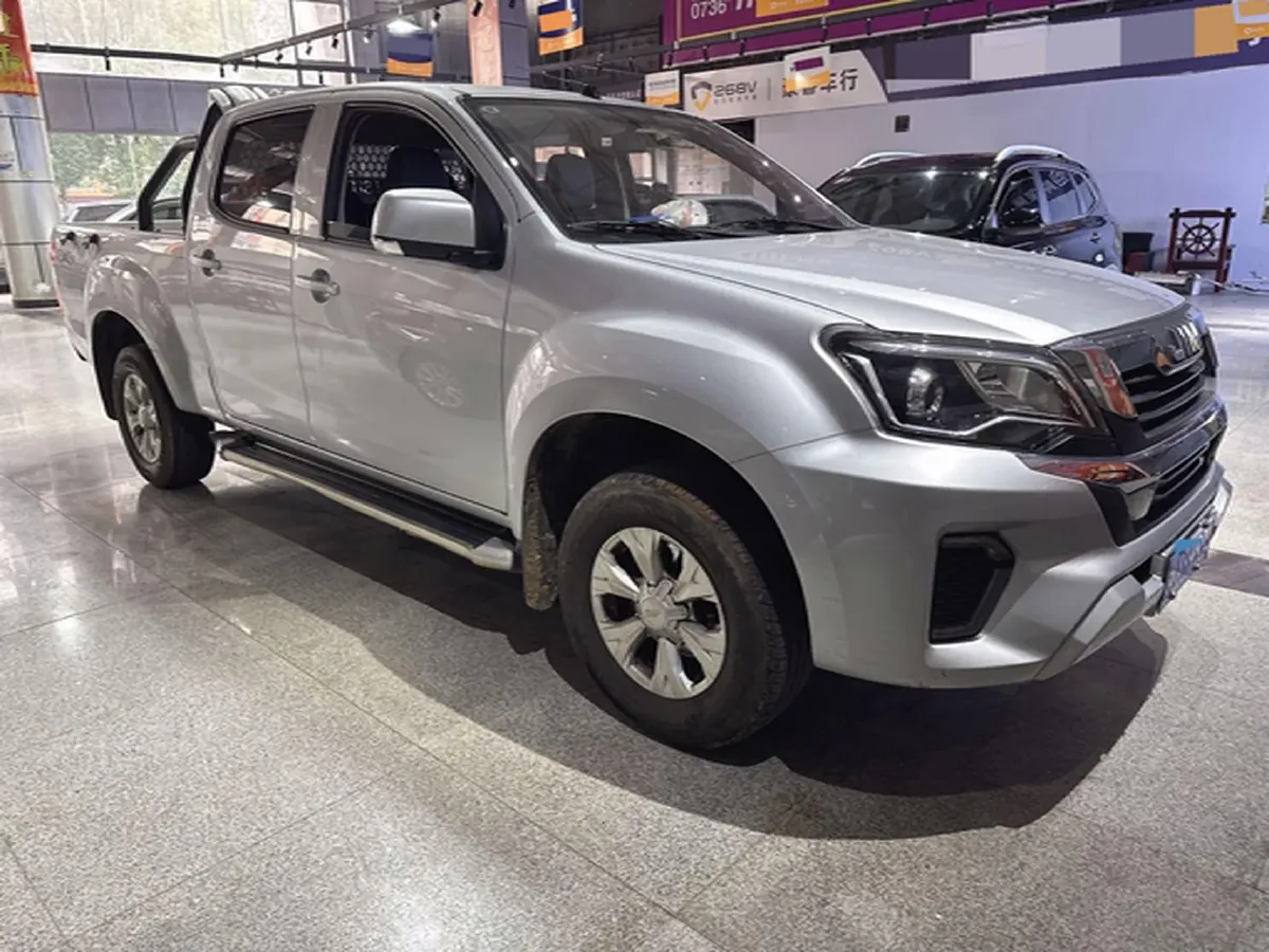 2023 Isuzu RE-MAX Jim 2.5T 143HP L4 6MT,autocango,china used car exporter,china ev exporter,chinese used car exporter,chinese used ev exporter