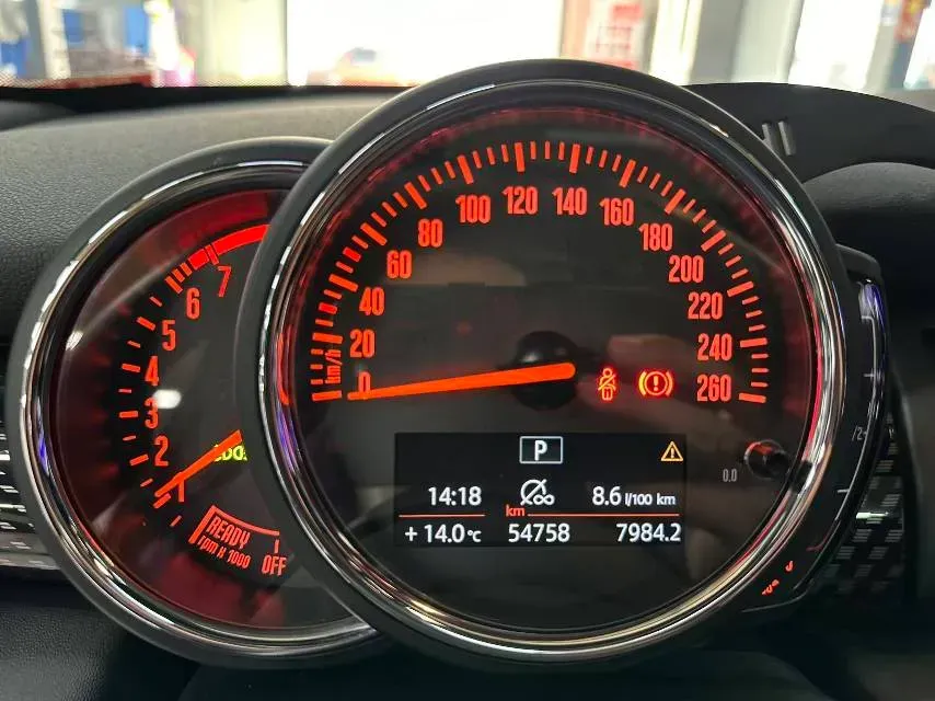 2020 MINI MINI 2.0T 192HP L4 7DCT,autocango,china used car exporter,china ev exporter,chinese used car exporter,chinese used ev exporter