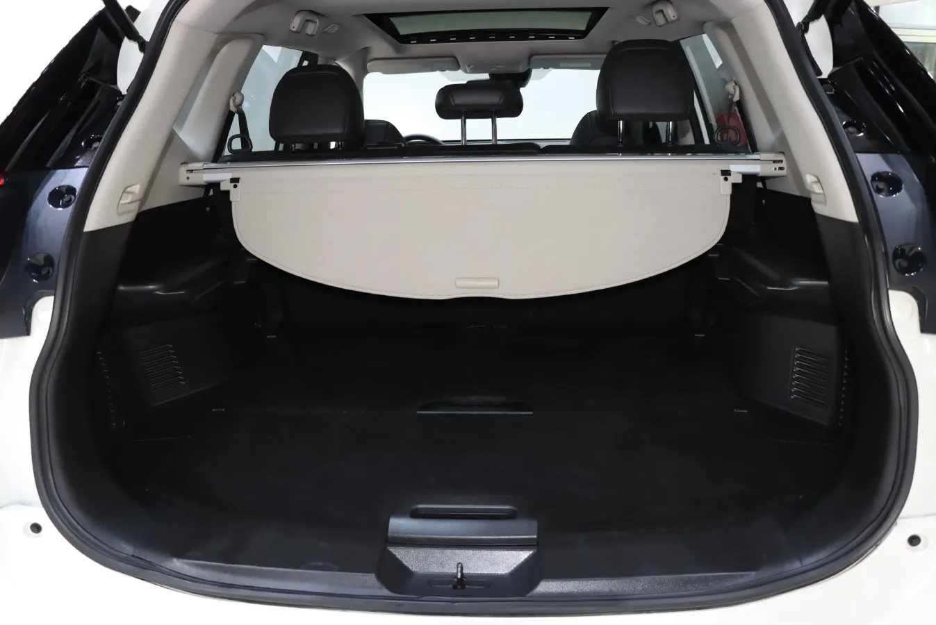 2020 Nissan X-Trail 2.0L 154HP L4 CVT,autocango,china used car exporter,china ev exporter,chinese used car exporter,chinese used ev exporter