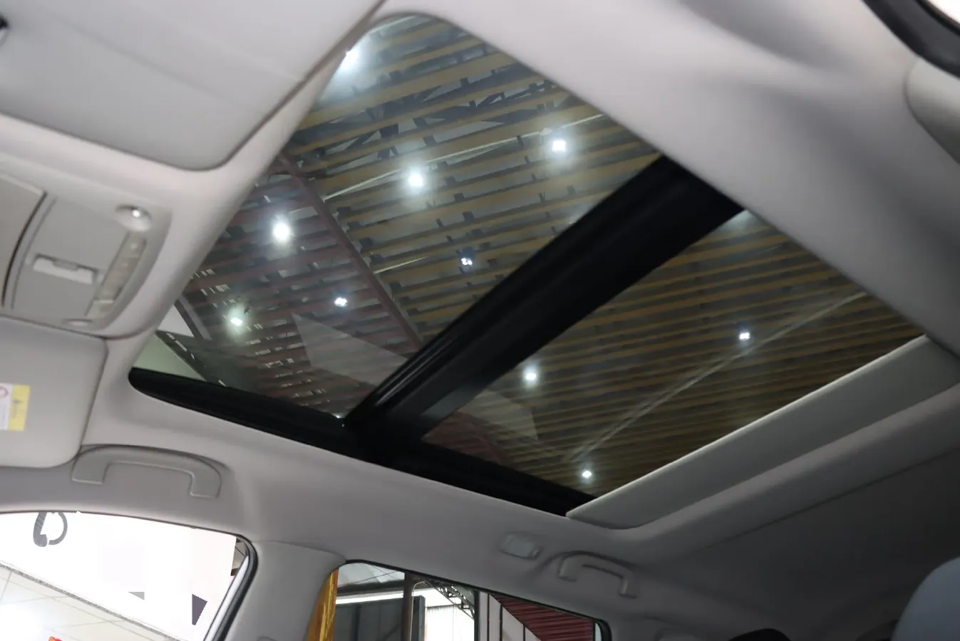 2020 Nissan X-Trail 2.0L 154HP L4 CVT,autocango,china used car exporter,china ev exporter,chinese used car exporter,chinese used ev exporter