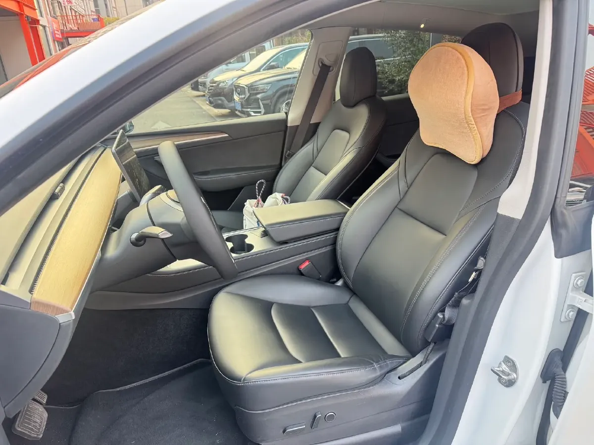 2021 Tesla Model Y BEV 60KWH,autocango,china used car exporter,china ev exporter,chinese used car exporter,chinese used ev exporter