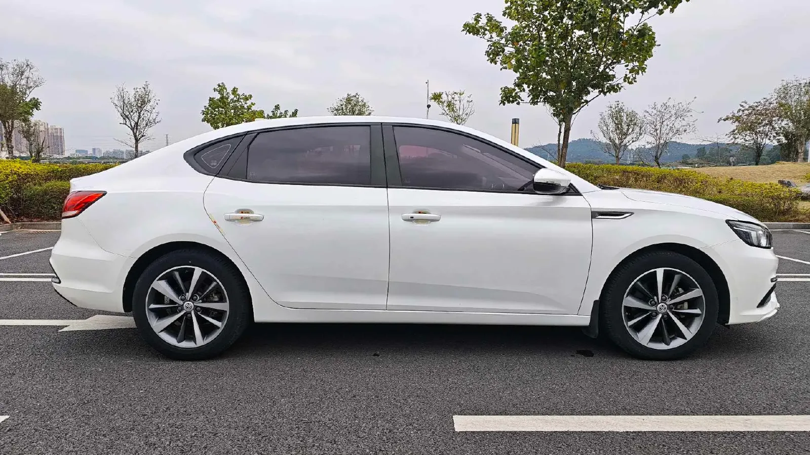 2019 MAXUS D60 1.5T 169HP L4 7DCT,autocango,china used car exporter,china ev exporter,chinese used car exporter,chinese used ev exporter