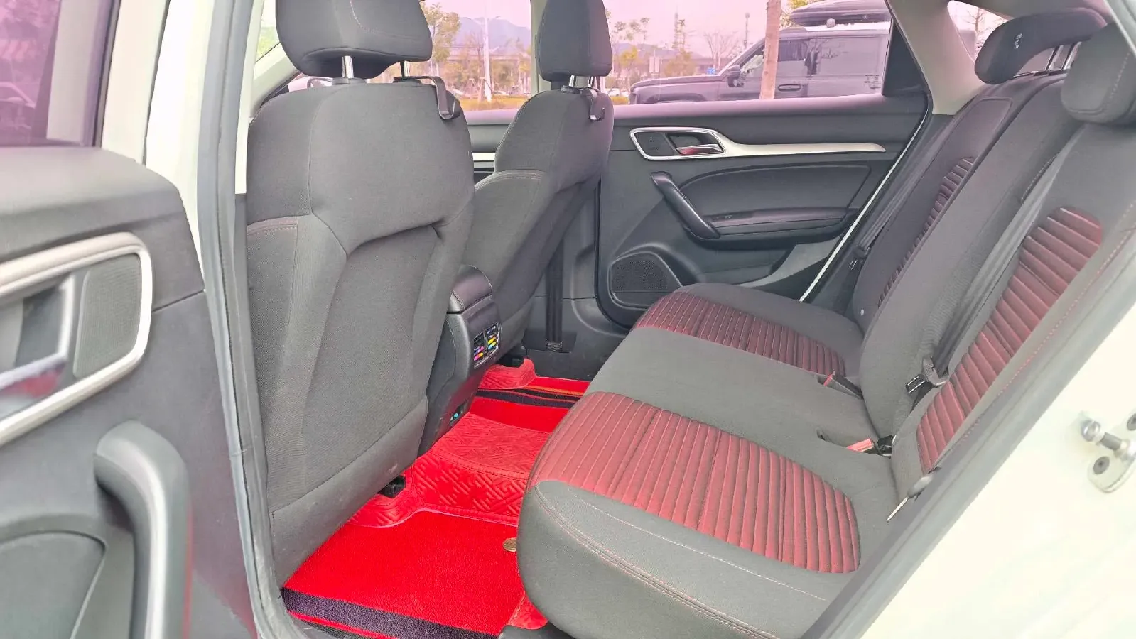 2019 MAXUS D60 1.5T 169HP L4 7DCT,autocango,china used car exporter,china ev exporter,chinese used car exporter,chinese used ev exporter