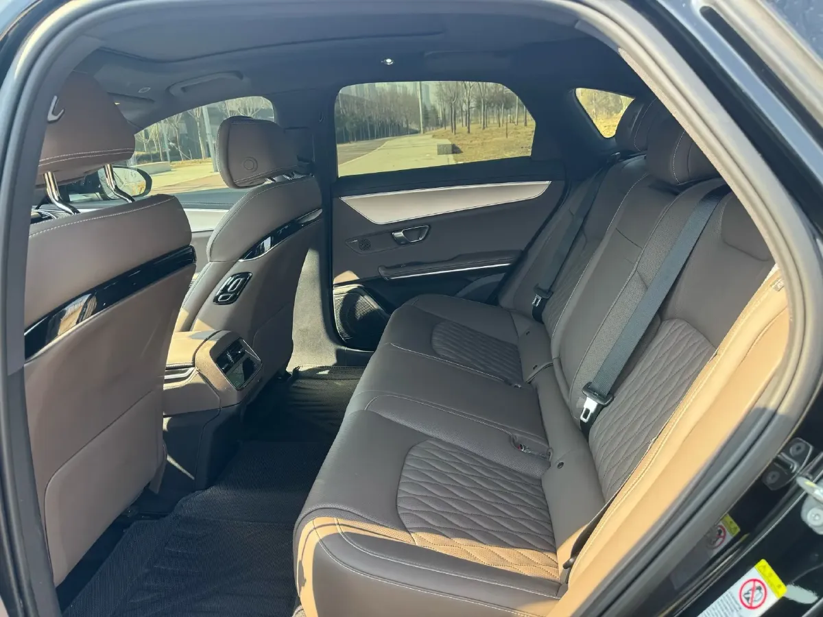 2025 BYD Han BEV 72KWH,autocango,china used car exporter,china ev exporter,chinese used car exporter,chinese used ev exporter