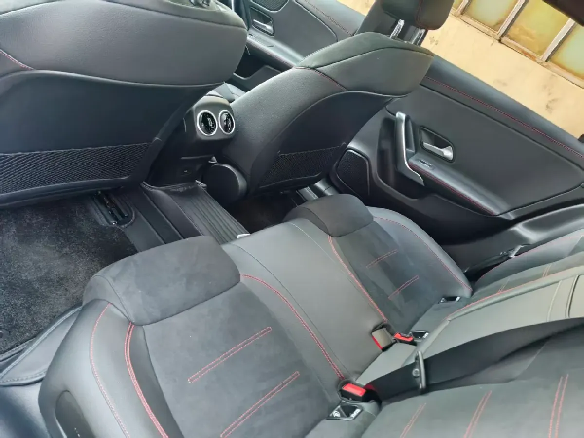 2024 Mercedes-Benz A Class 1.3T 163HP L4 7DCT,autocango,china used car exporter,china ev exporter,chinese used car exporter,chinese used ev exporter