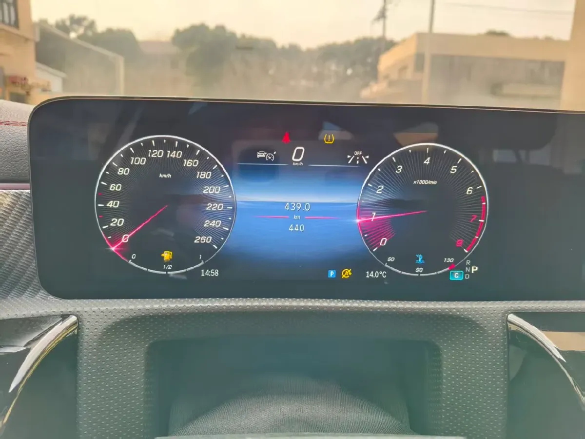 2024 Mercedes-Benz A Class 1.3T 163HP L4 7DCT,autocango,china used car exporter,china ev exporter,chinese used car exporter,chinese used ev exporter