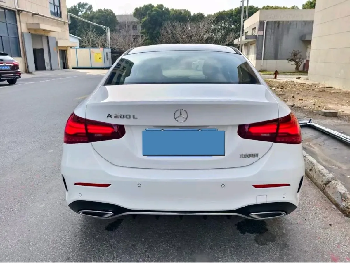 2024 Mercedes-Benz A Class 1.3T 163HP L4 7DCT,autocango,china used car exporter,china ev exporter,chinese used car exporter,chinese used ev exporter