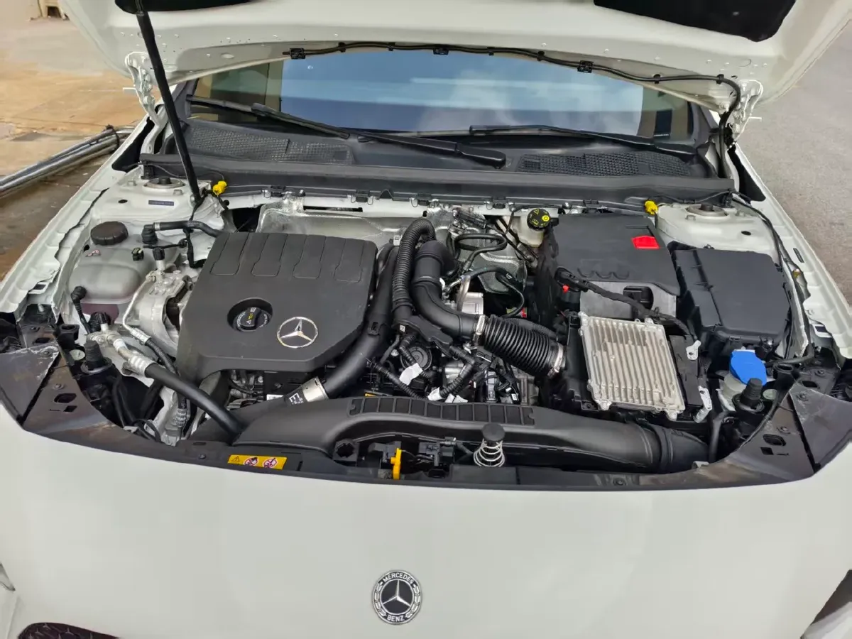 2024 Mercedes-Benz A Class 1.3T 163HP L4 7DCT,autocango,china used car exporter,china ev exporter,chinese used car exporter,chinese used ev exporter