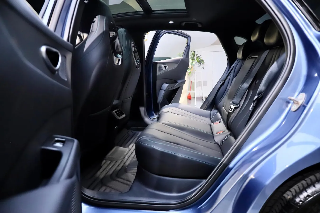 2025 BYD Seal06 BEV,autocango,china used car exporter,china ev exporter,chinese used car exporter,chinese used ev exporter