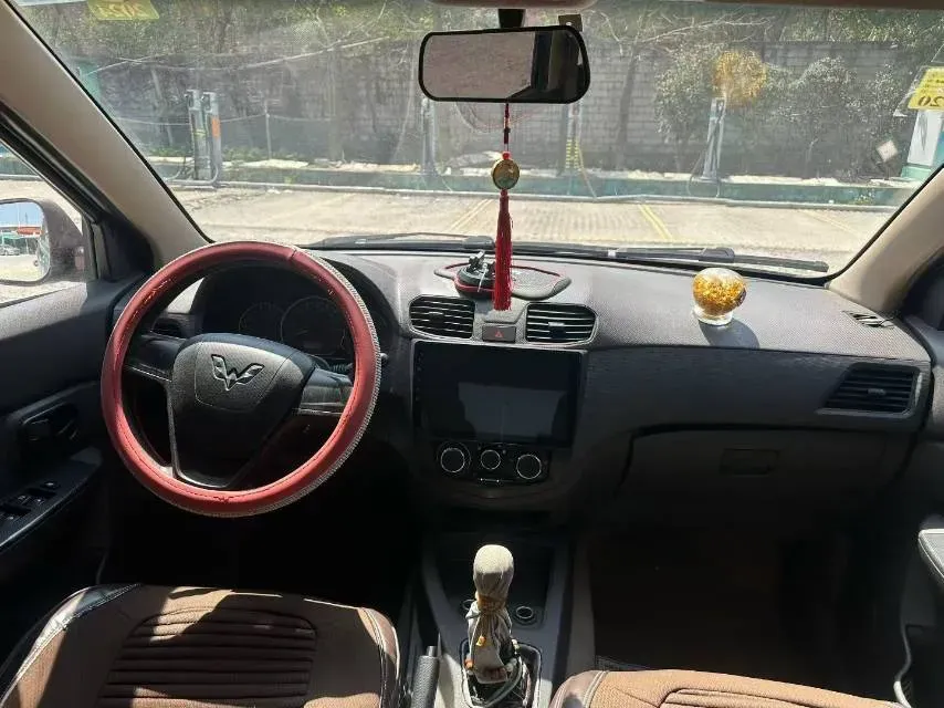2015 WuLing HongGuang 1.5L 112HP L4 5MT,autocango,china used car exporter,china ev exporter,chinese used car exporter,chinese used ev exporter