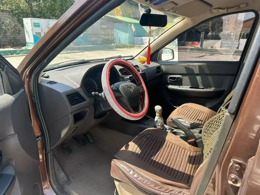 2015 WuLing HongGuang 1.5L 112HP L4 5MT,autocango,china used car exporter,china ev exporter,chinese used car exporter,chinese used ev exporter