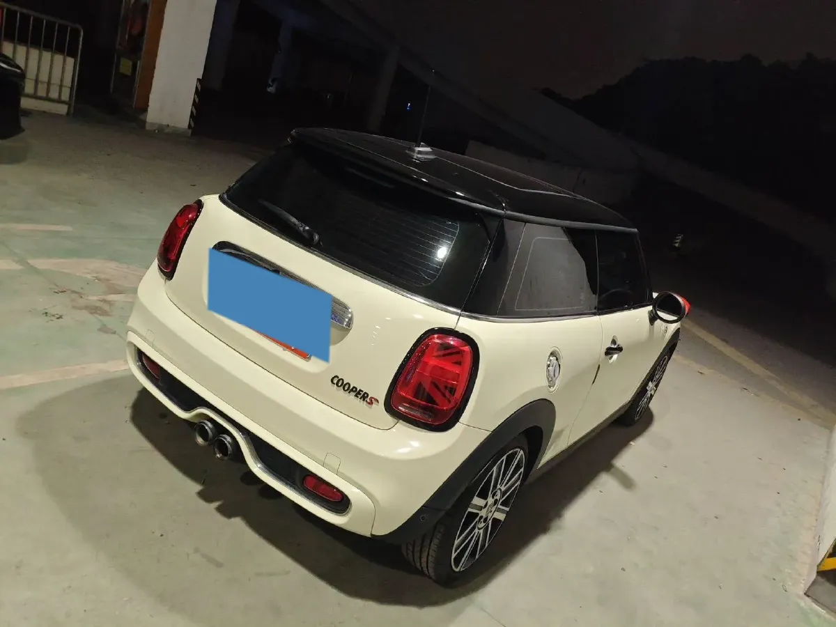 2020 MINI MINI 2.0T 192HP L4 7DCT,autocango,china used car exporter,china ev exporter,chinese used car exporter,chinese used ev exporter