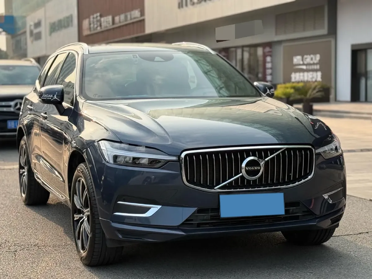 2021 Volvo XC60 2.0T 250HP L4 8AT,autocango,china used car exporter,china ev exporter,chinese used car exporter,chinese used ev exporter