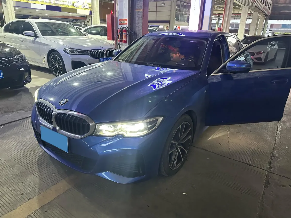2020 BMW 3 Series 2.0T 184HP L4 8AT,autocango,china used car exporter,china ev exporter,chinese used car exporter,chinese used ev exporter