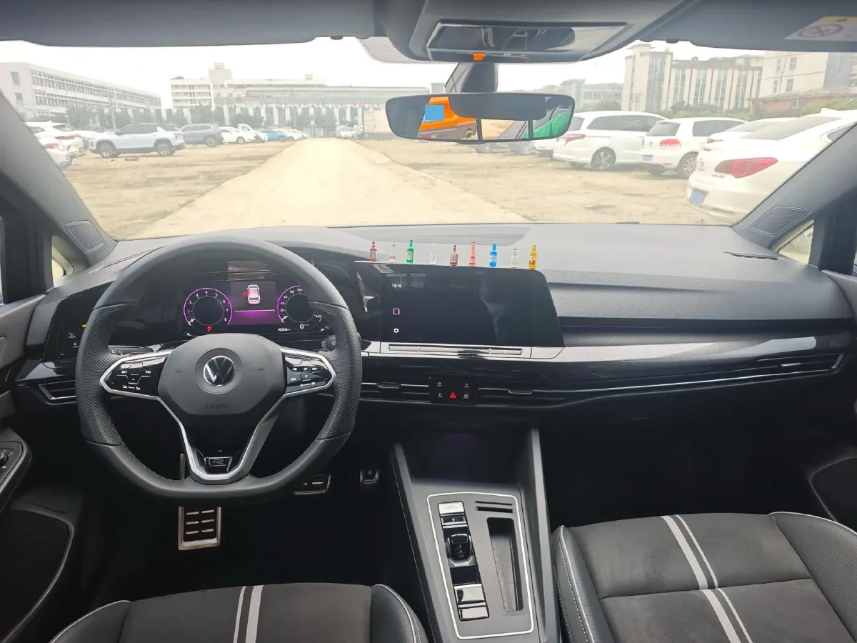 2023 Volkswagen Golf 1.4T 150HP L4 7DCT,autocango,china used car exporter,china ev exporter,chinese used car exporter,chinese used ev exporter