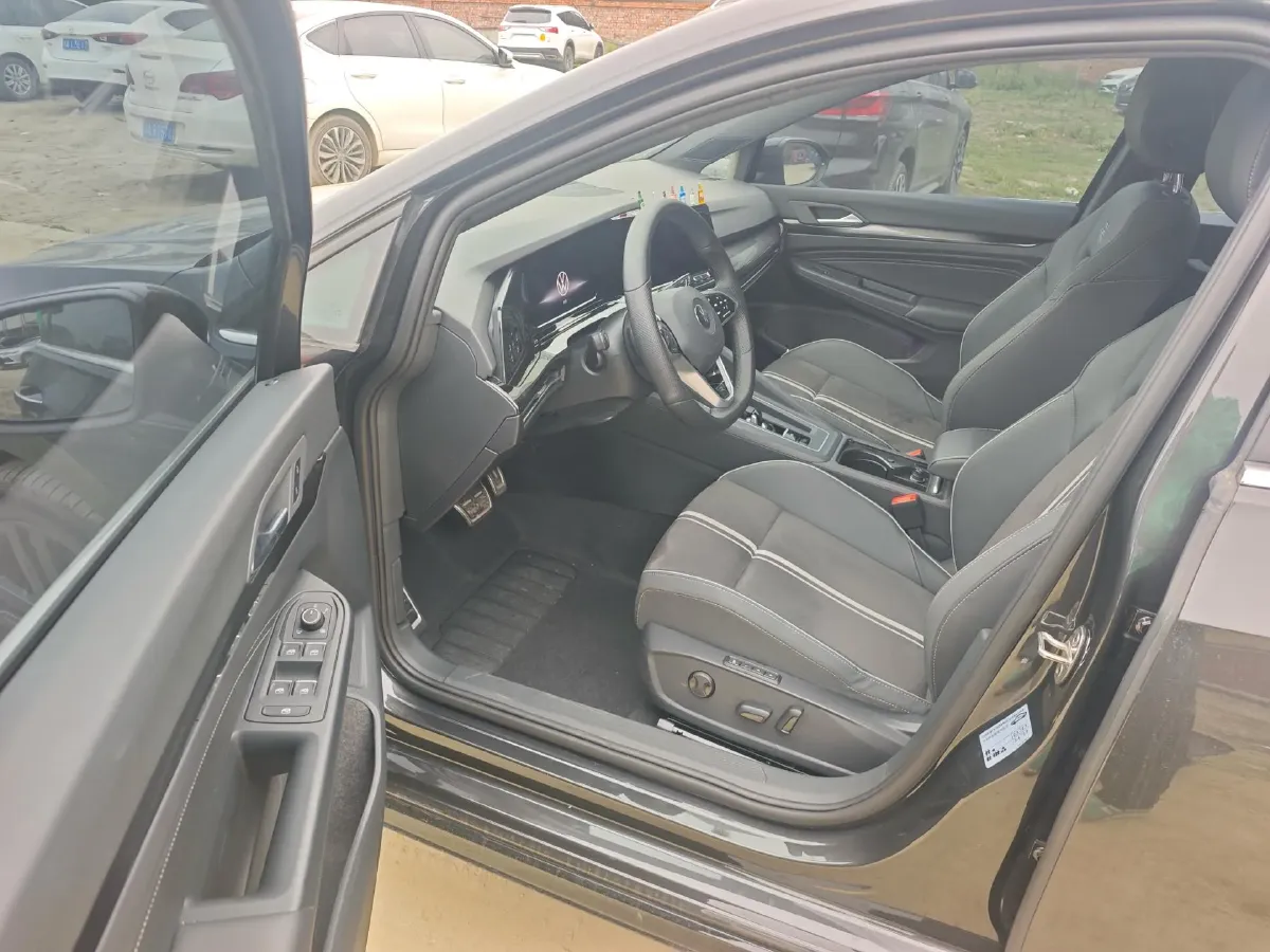 2023 Volkswagen Golf 1.4T 150HP L4 7DCT,autocango,china used car exporter,china ev exporter,chinese used car exporter,chinese used ev exporter