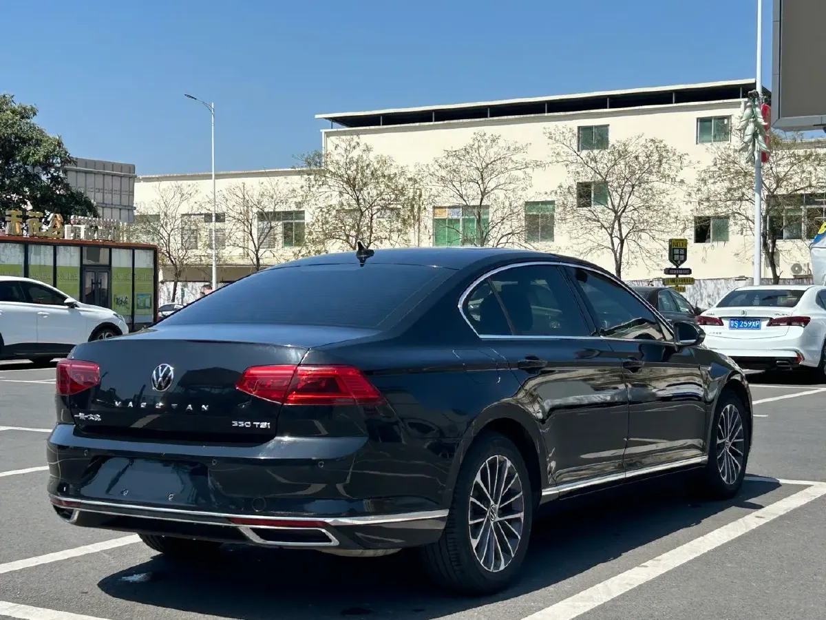 2020 Volkswagen Magotan 2.0T 186HP L4 7DCT,autocango,china used car exporter,china ev exporter,chinese used car exporter,chinese used ev exporter