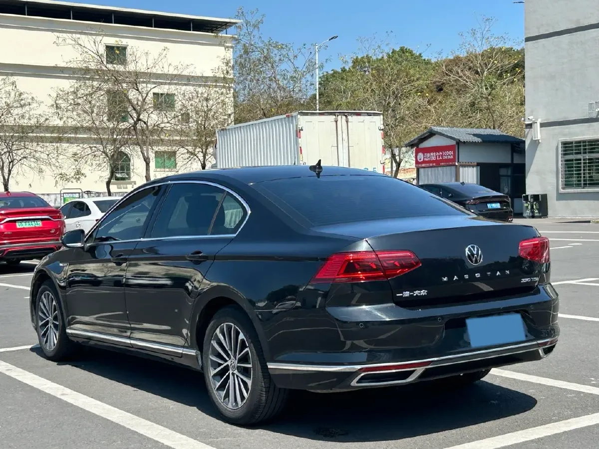 2020 Volkswagen Magotan 2.0T 186HP L4 7DCT,autocango,china used car exporter,china ev exporter,chinese used car exporter,chinese used ev exporter