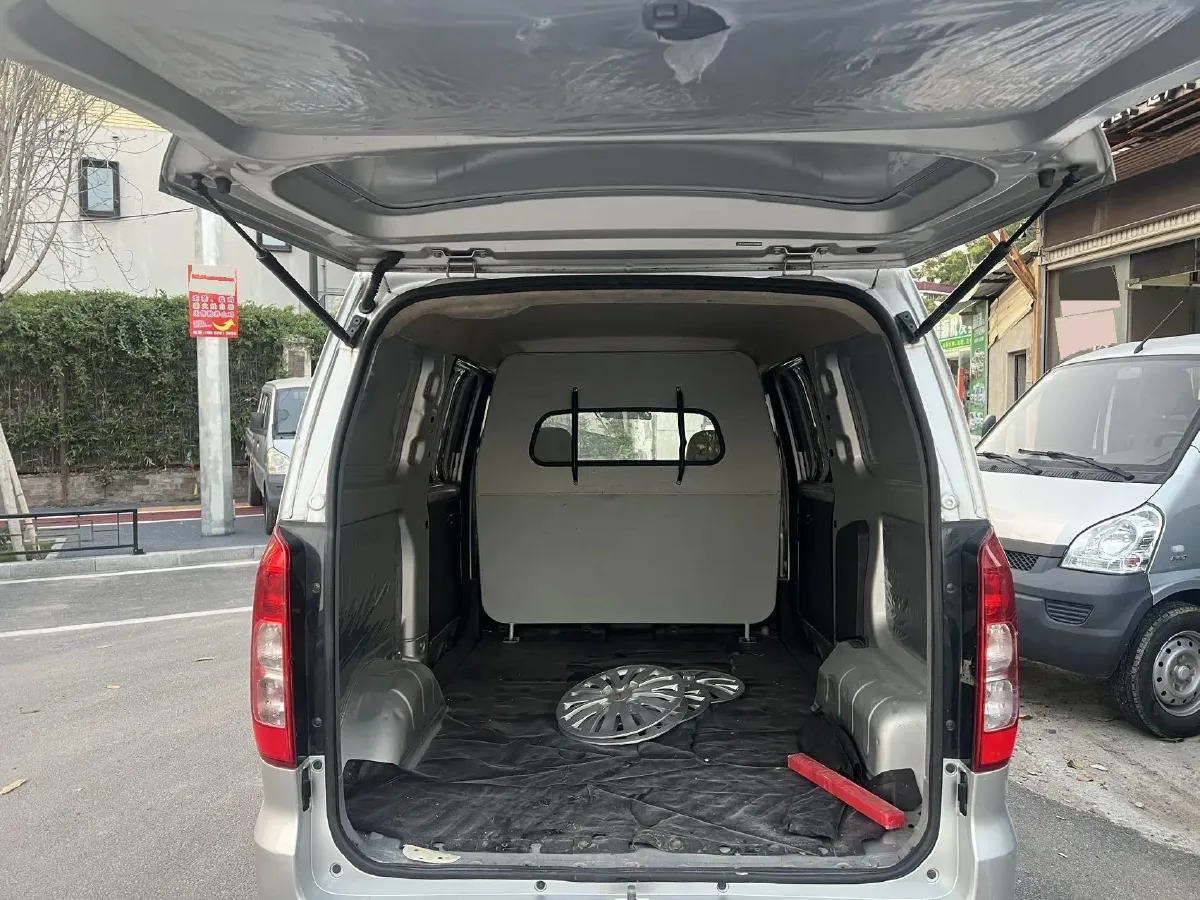 2021 WuLing RongGuang Mini Truck 1.2L 76HP L4 5MT,autocango,china used car exporter,china ev exporter,chinese used car exporter,chinese used ev exporter