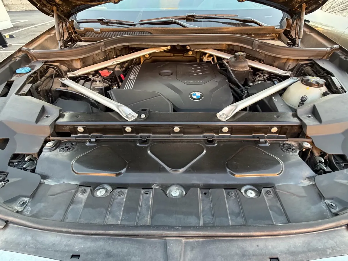 2022 BMW X5 2.0T 245HP L4 8AT,autocango,china used car exporter,china ev exporter,chinese used car exporter,chinese used ev exporter