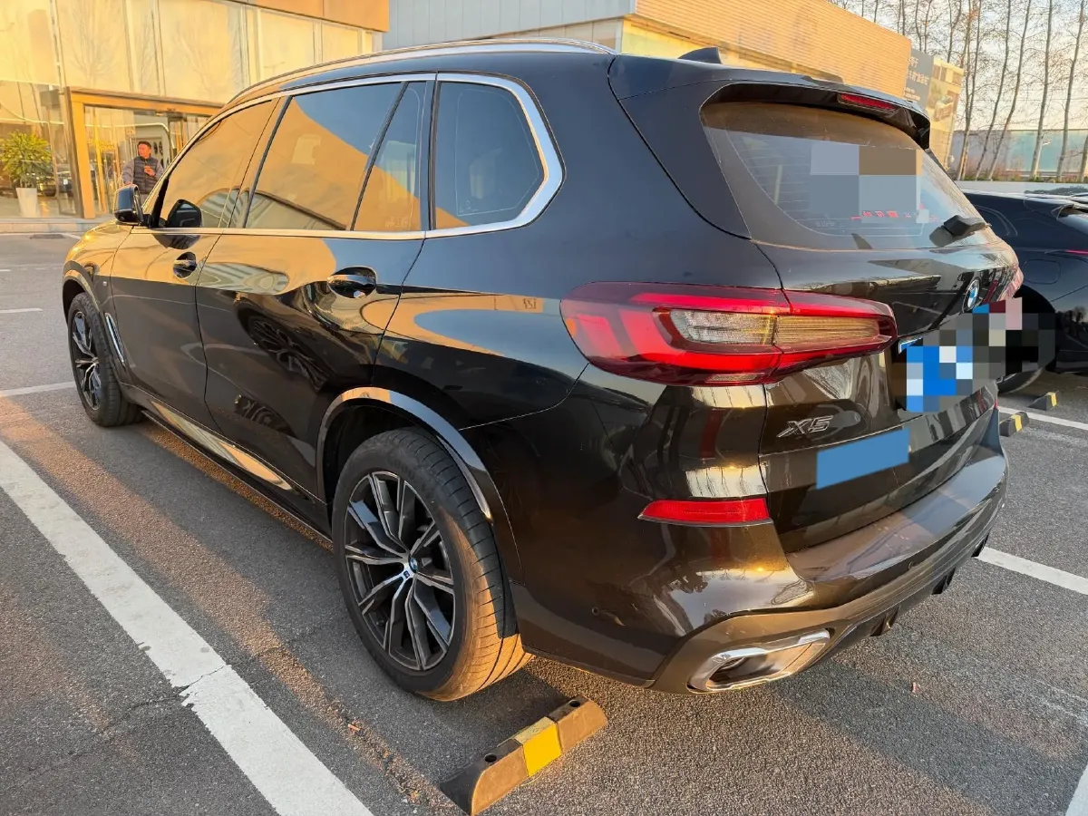 2022 BMW X5 2.0T 245HP L4 8AT,autocango,china used car exporter,china ev exporter,chinese used car exporter,chinese used ev exporter