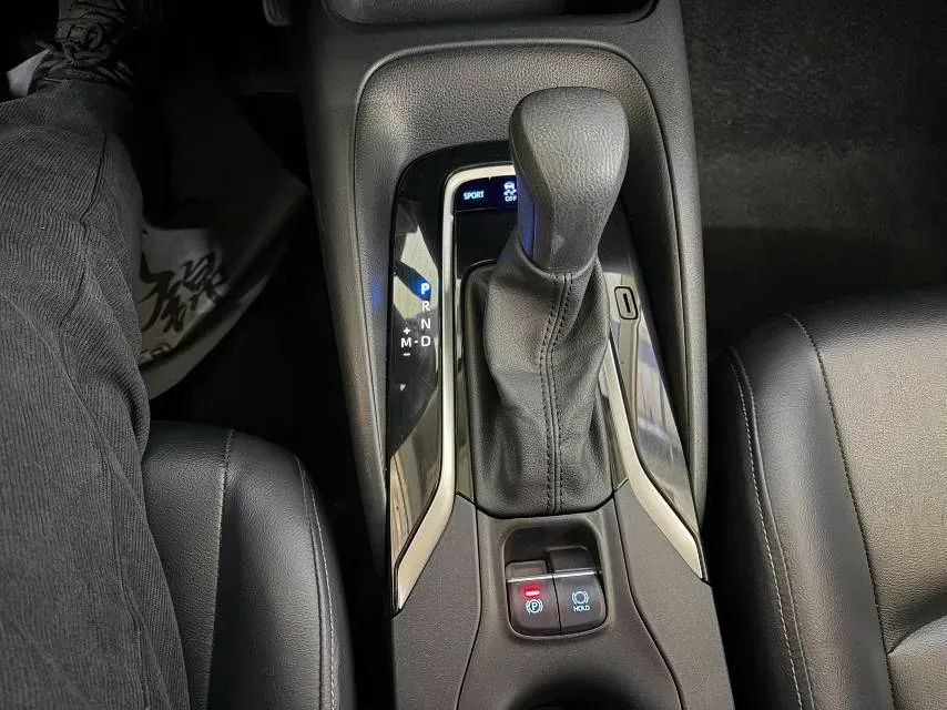 2021 Toyota Corolla 1.2T 116HP L4 CVT,autocango,china used car exporter,china ev exporter,chinese used car exporter,chinese used ev exporter