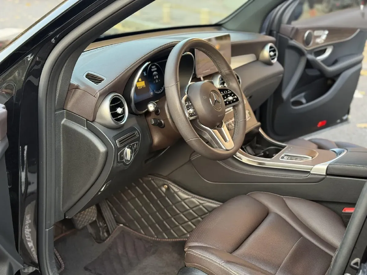 2022 Mercedes-Benz GLC Class 2.0T 258HP L4 9AT,autocango,china used car exporter,china ev exporter,chinese used car exporter,chinese used ev exporter