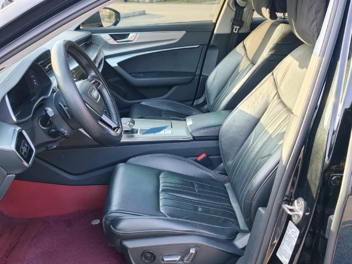 2022 Audi A6L 2.0T 224HP L4 7DCT,autocango,china used car exporter,china ev exporter,chinese used car exporter,chinese used ev exporter