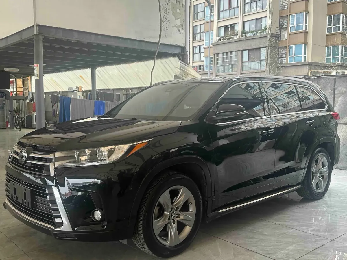 2018 Jeep Grand Commander 2.0T 265HP L4 9AT,autocango,china used car exporter,china ev exporter,chinese used car exporter,chinese used ev exporter