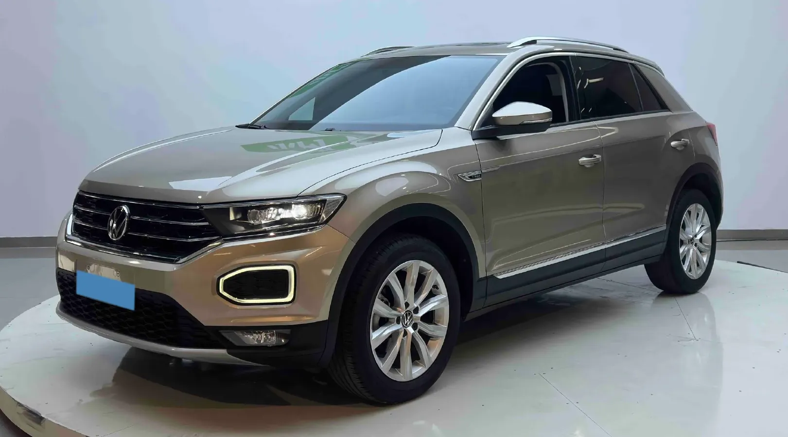 2021 Volkswagen T-Roc 1.4T 150HP L4 7DCT,autocango,china used car exporter,china ev exporter,chinese used car exporter,chinese used ev exporter