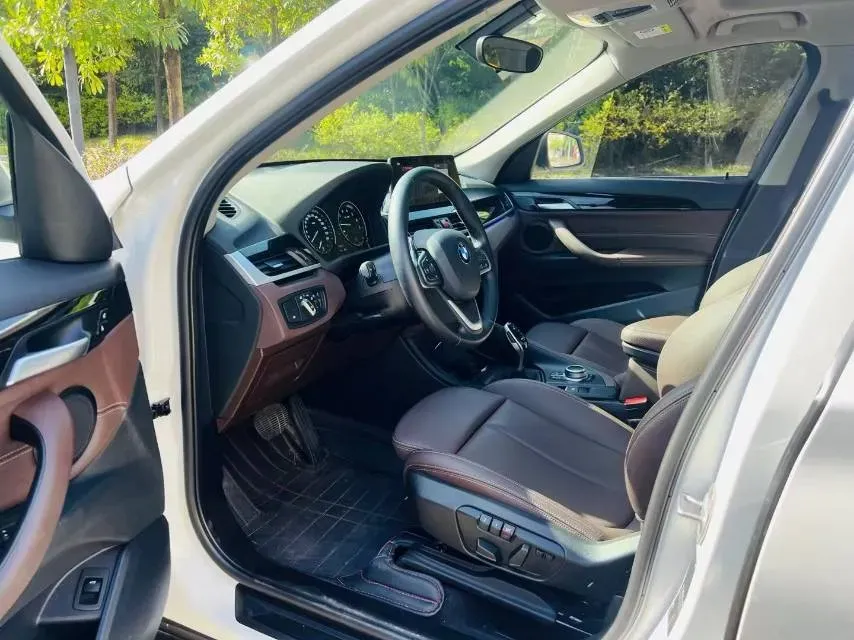 2020 BMW X1 2.0T 192HP L4 7DCT,autocango,china used car exporter,china ev exporter,chinese used car exporter,chinese used ev exporter